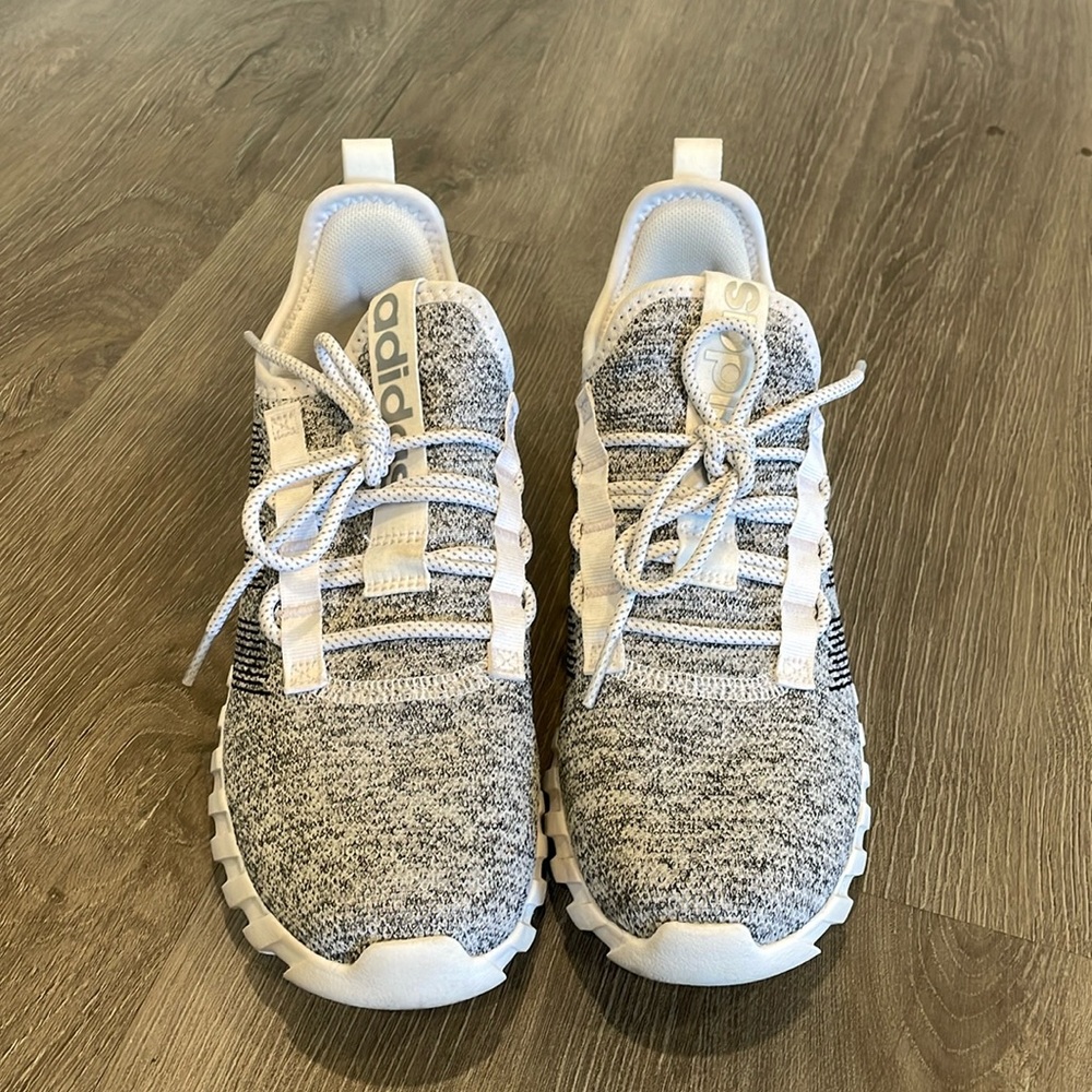 Adidas Tennis Shoes